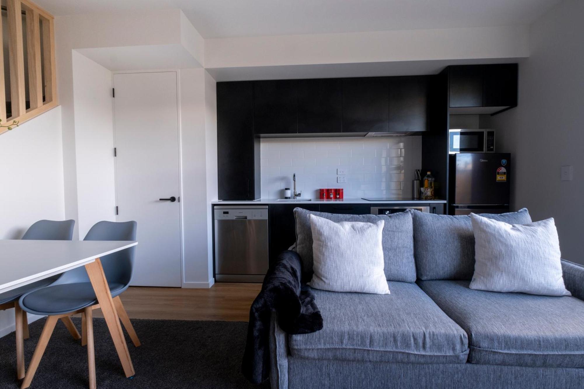 Luxury 2 Bed Townhome In Cbd Apartamento *