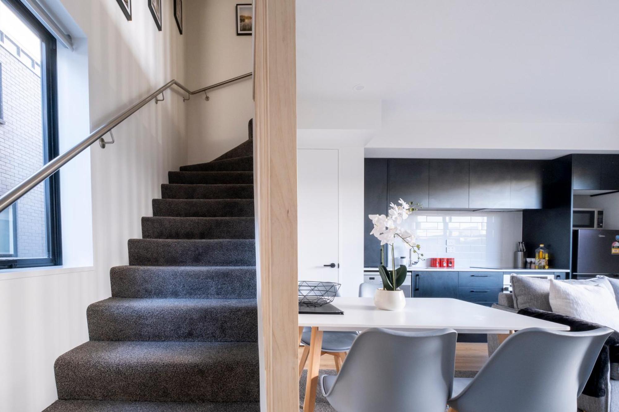 Apartamento Luxury 2 Bed Townhome In Cbd *
