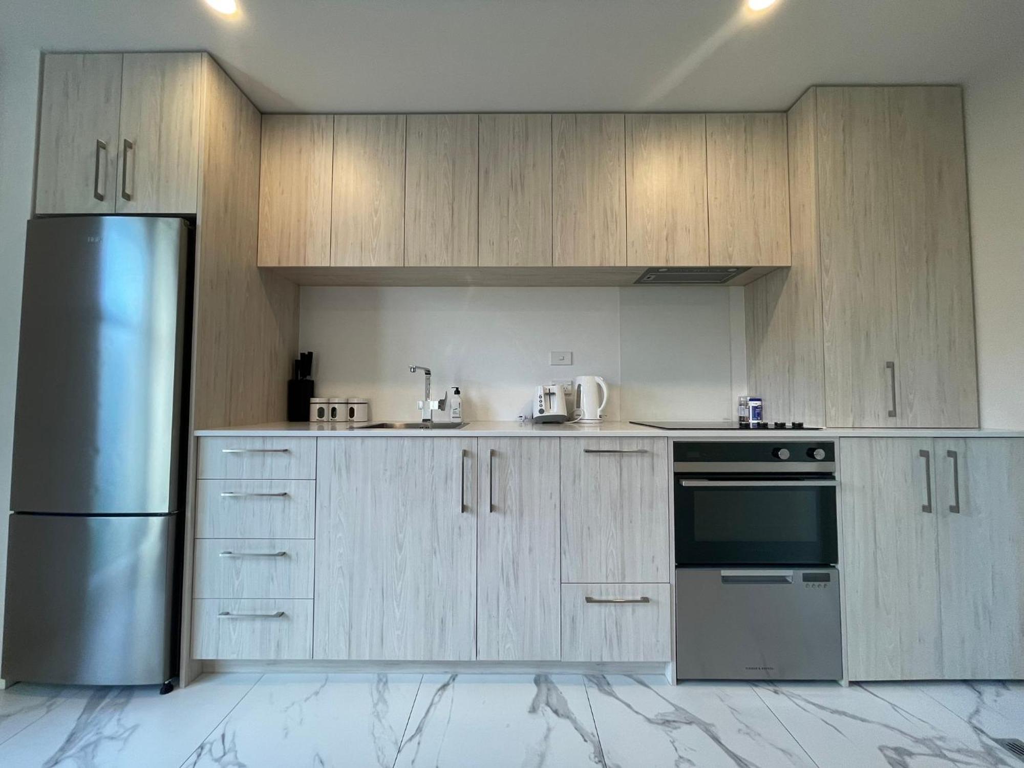 Luxury Cbd 2 Bed 2 Baths