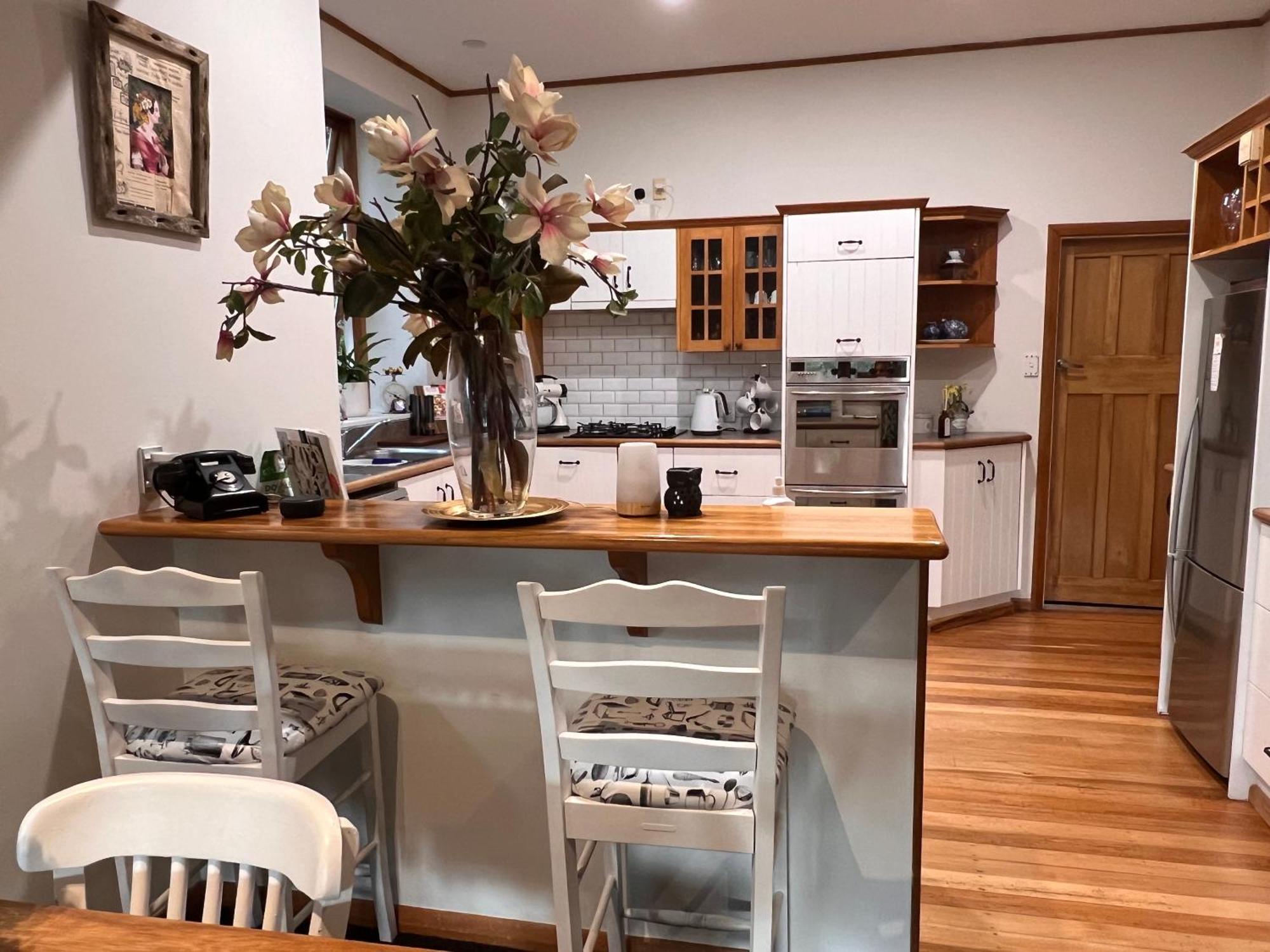 Homestay Gorgeous Villa, 7 Minutes From Airport *