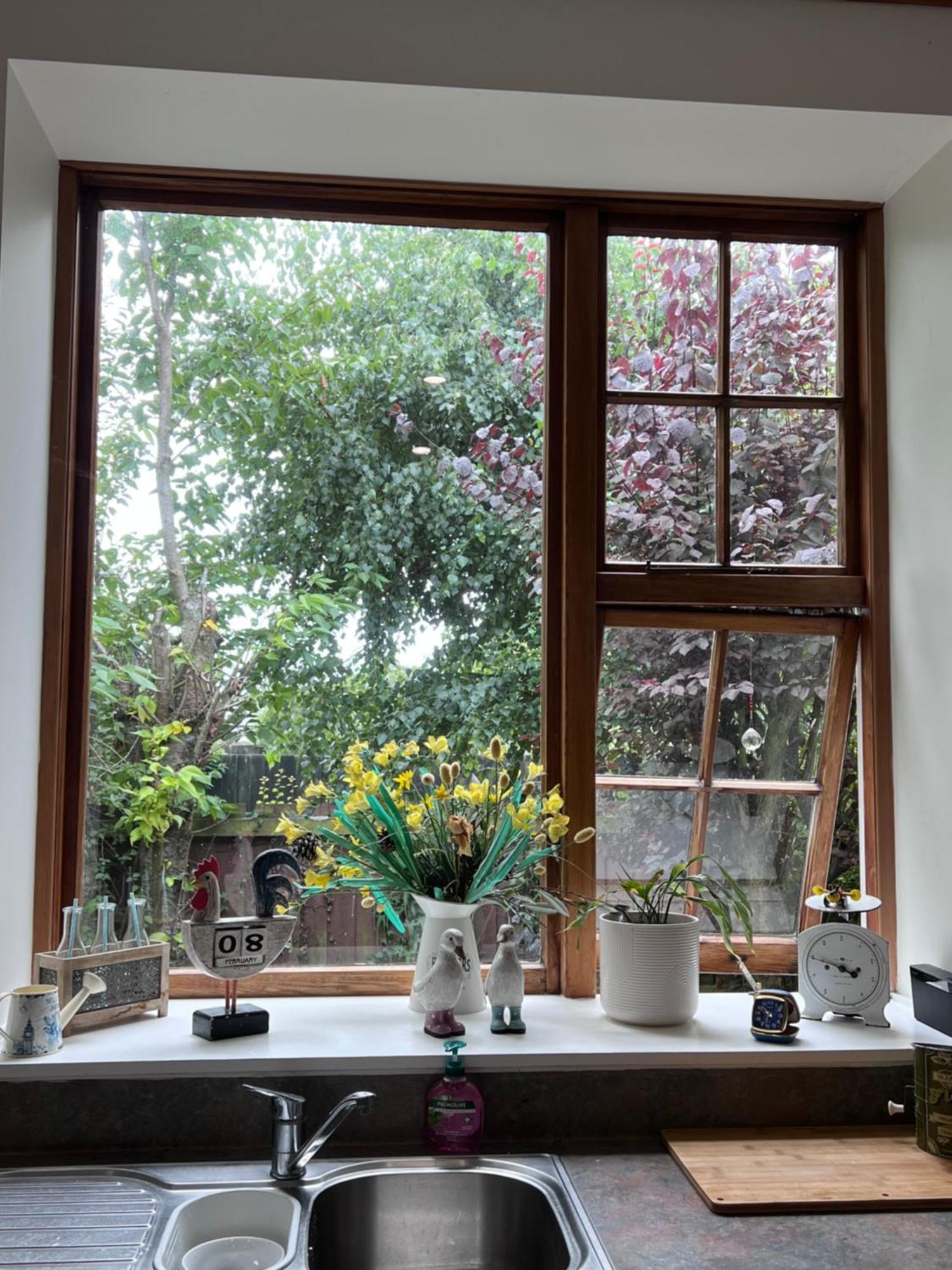 Gorgeous Villa, 7 Minutes From Airport Homestay *