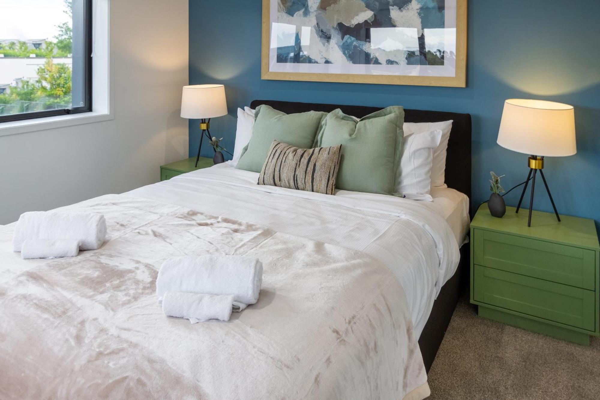 Chic 3-br Cbd Gem In Christchurch: Prime Location Apartment Christchurch
