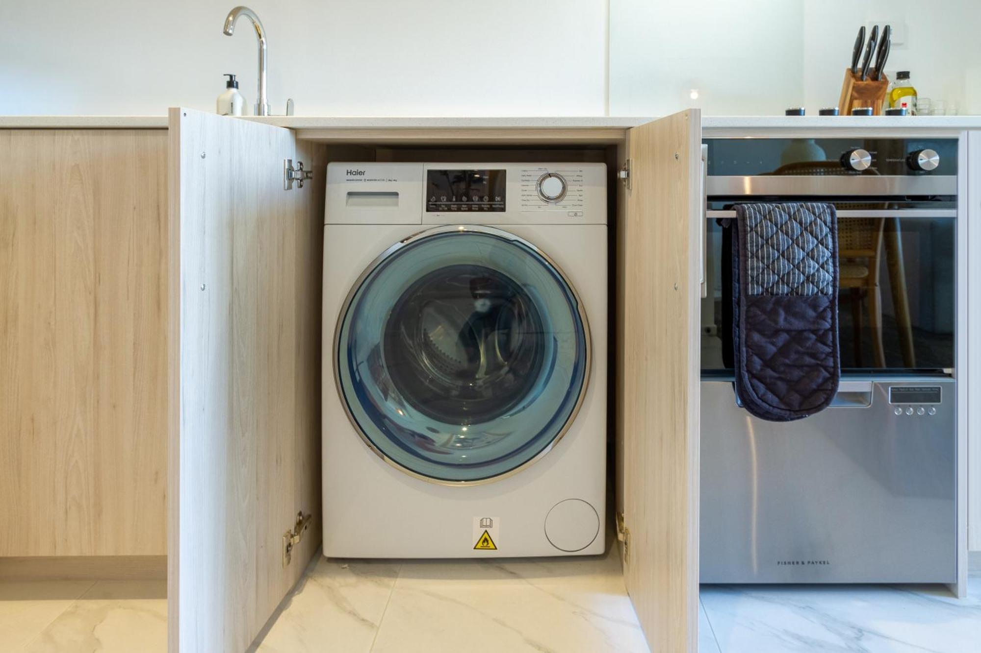Downtown Delight: At 8 Wilmer With Backyard Apartment