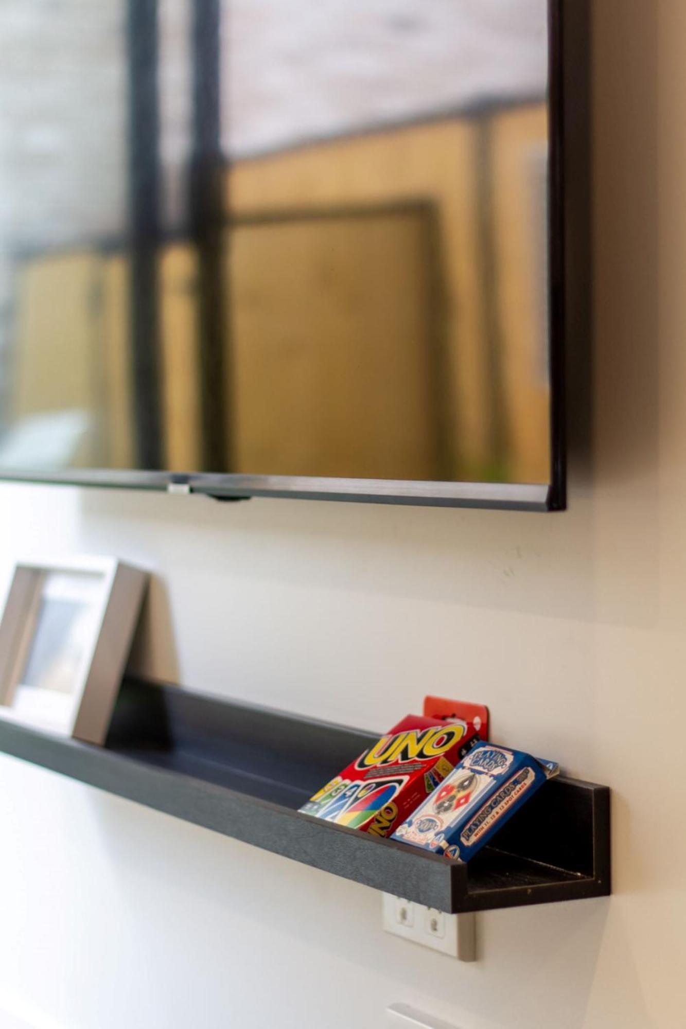 Glamorous 2 Bed Cbd Townhouse W/king Bed