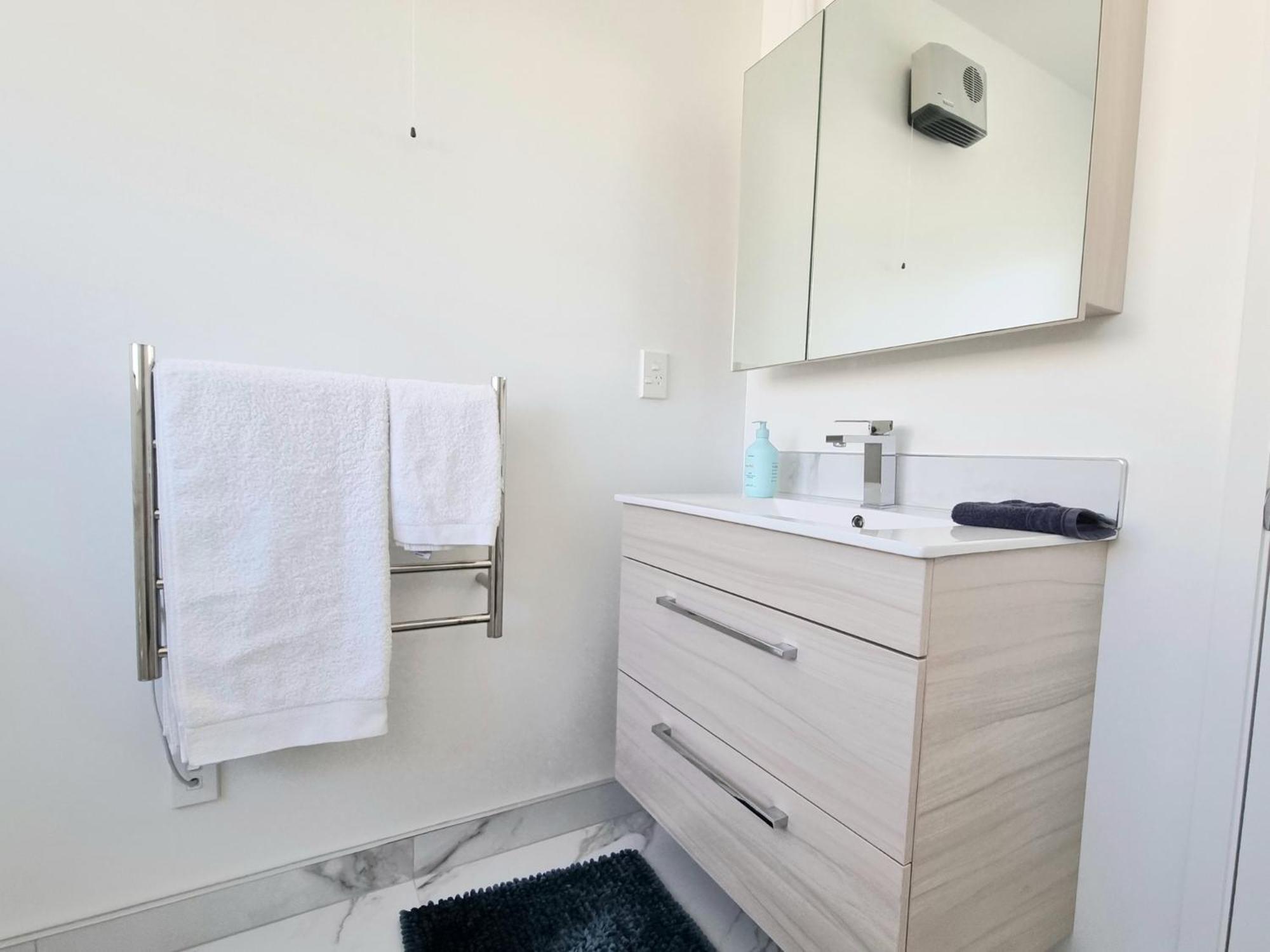 Cbd 2bdr 2bath Casino Townhall Tepae Convention Center Free Carpark Apartment *