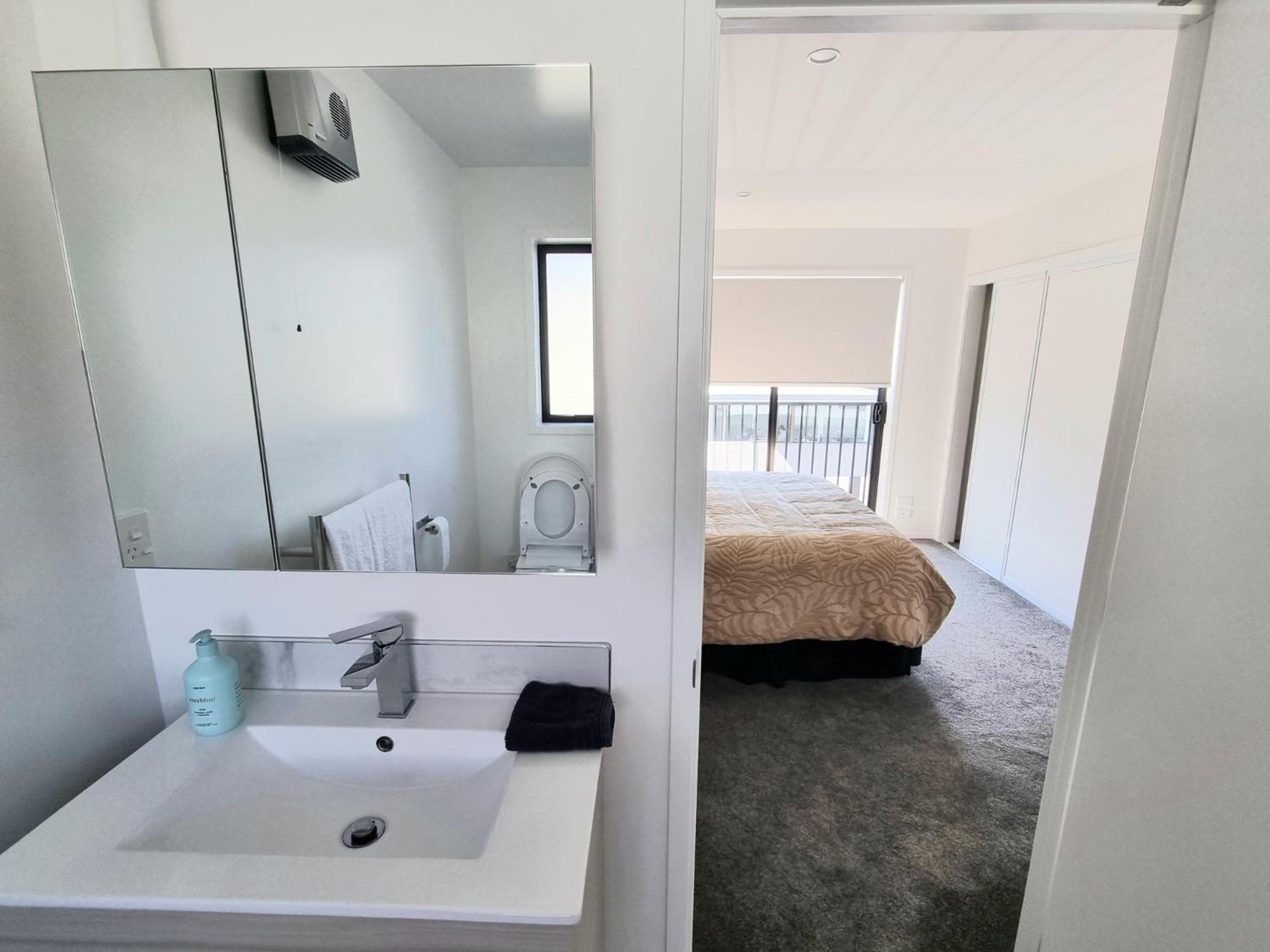 Cbd 2bdr 2bath Casino Townhall Tepae Convention Center Free Carpark Apartment