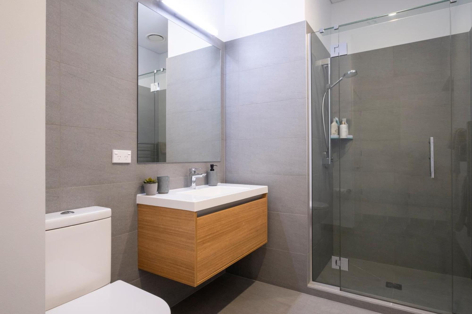 Apartment Modern, Ground Floor , Cbd, Free Parking, 2-3 Beds Christchurch