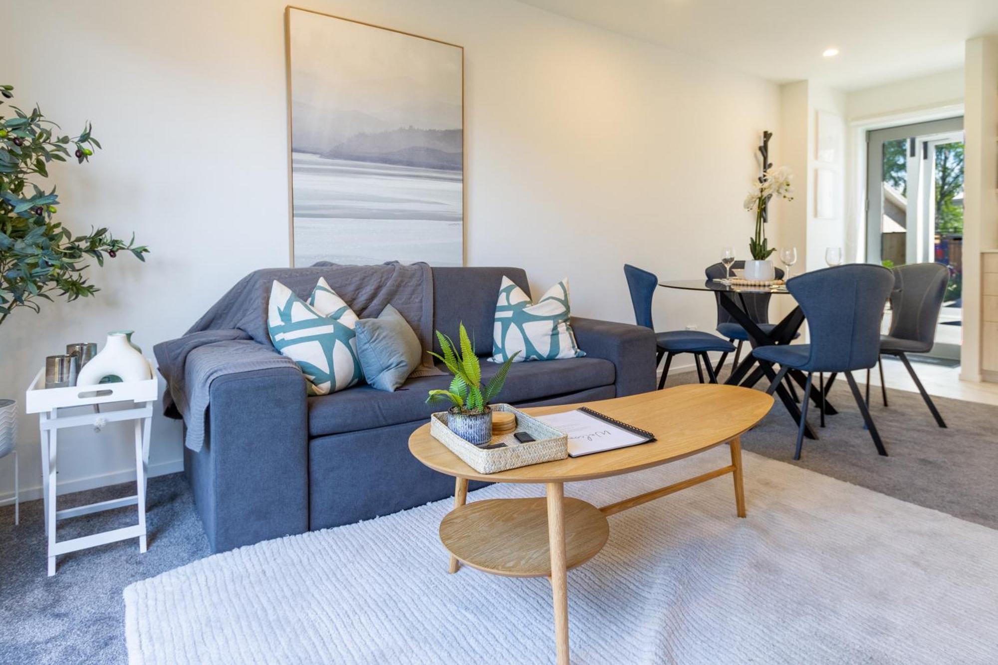 Vacation Riccarton 2 Bed 2 Bath W/carpark Apartment *