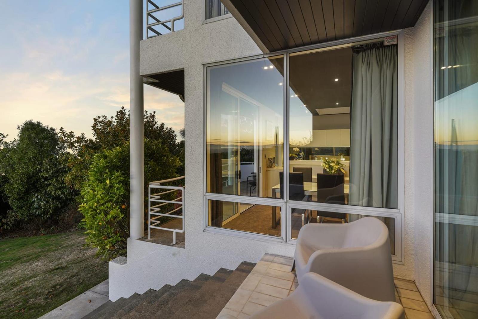 Panoramic Views With Hot Tub Christchurch