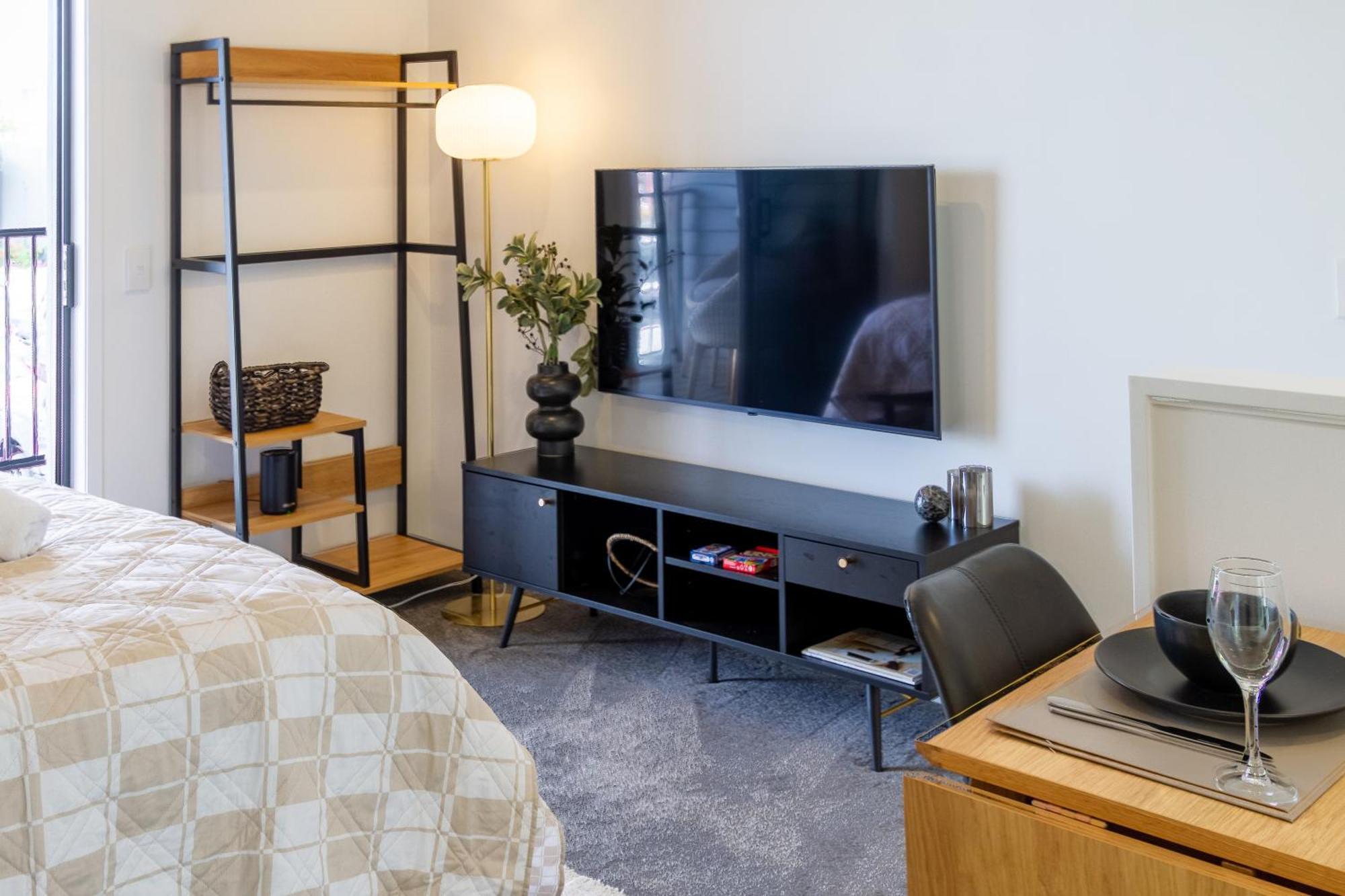 Prime Locale: With Balcony Apartamento Christchurch