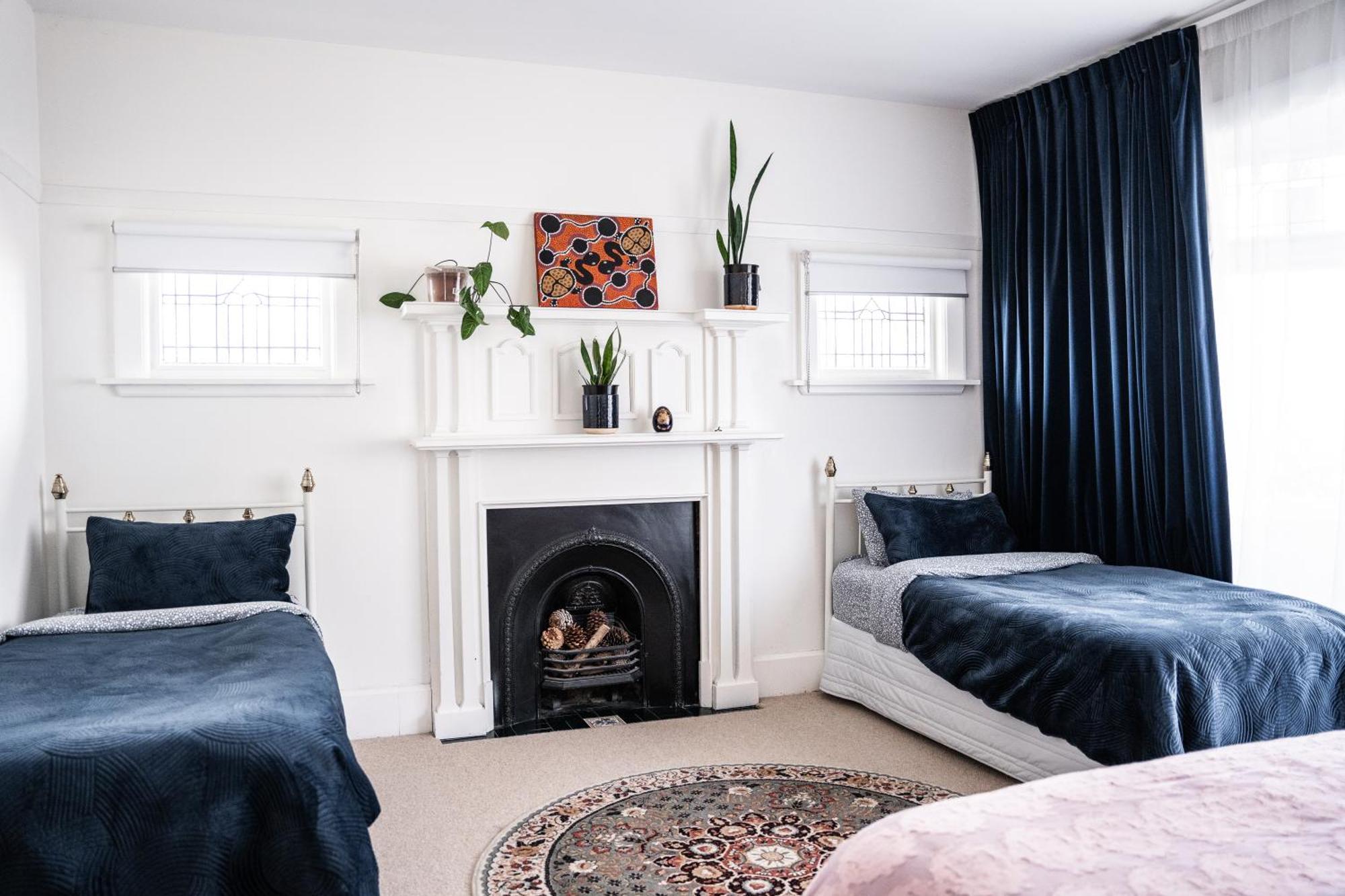 Charming 1920s On Bealey Ave Villa *