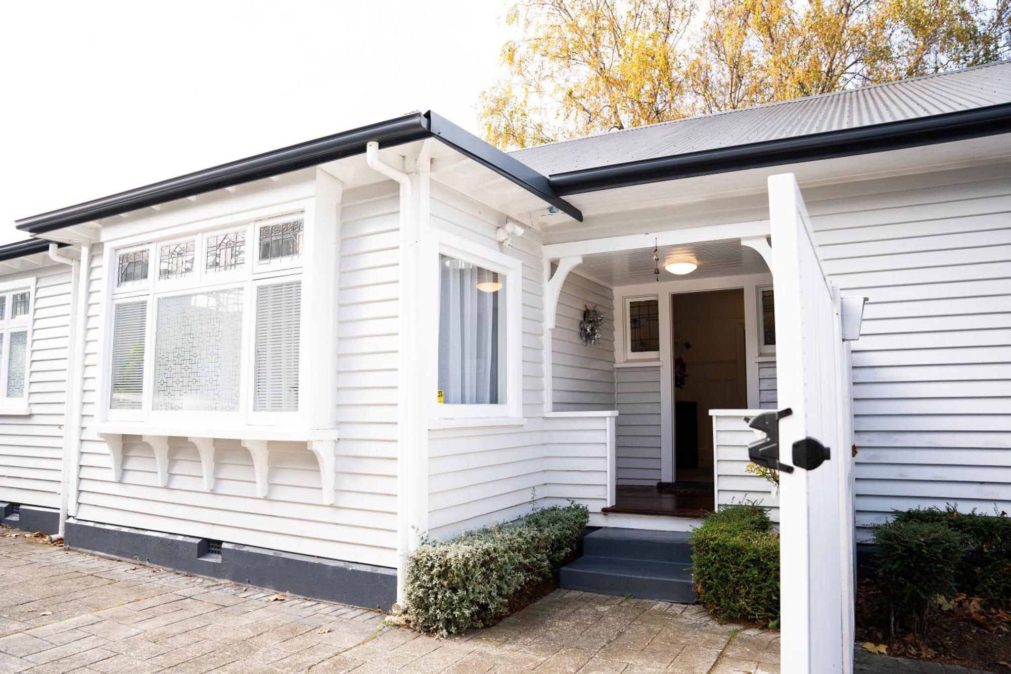 Charming 1920s On Bealey Ave *