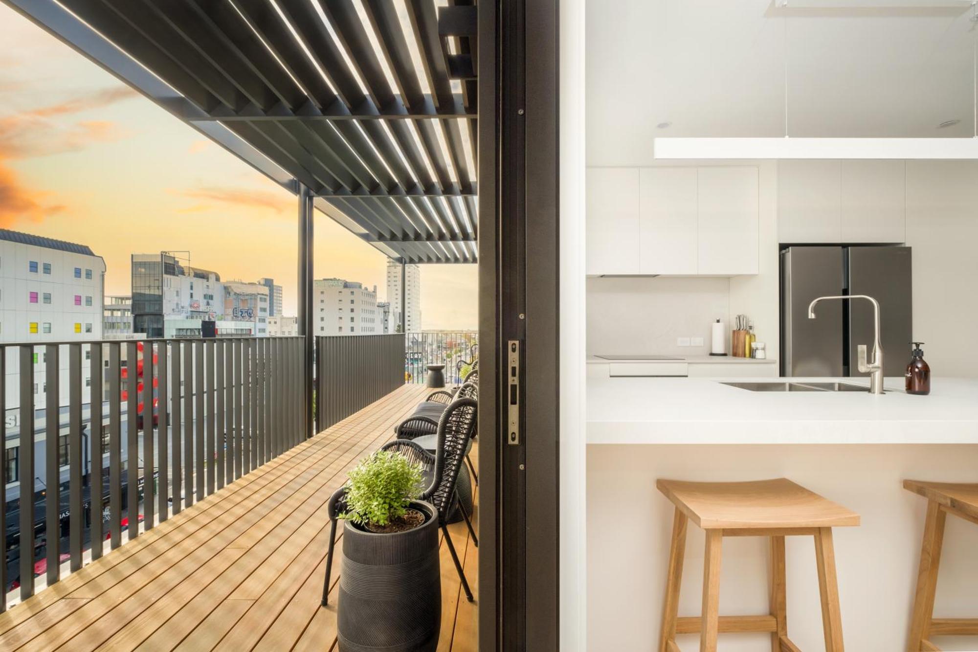 Luxury Penthouse In Apartment Christchurch
