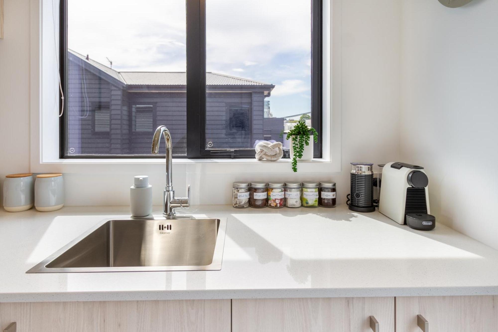 Upper Perfection: 8 Wilmer St. Gem Apartment *
