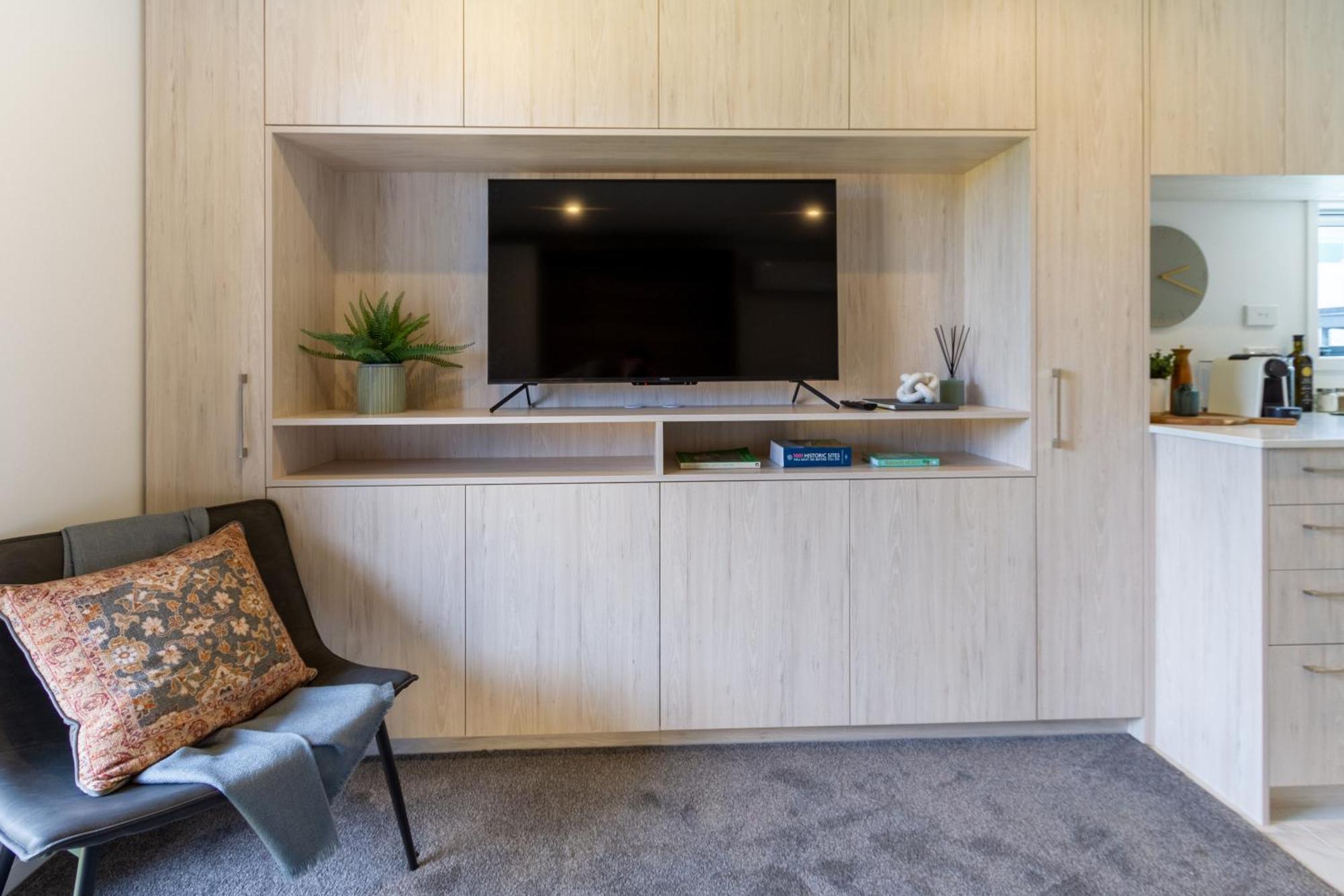 Urban Escape Ground Floor Studio, Wilmer St * Christchurch