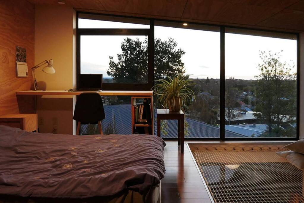 Apartment The Net Unit! Close To Center And Local Hills.