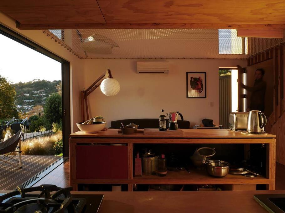 Apartment The Net Unit! Close To Center And Local Hills. *