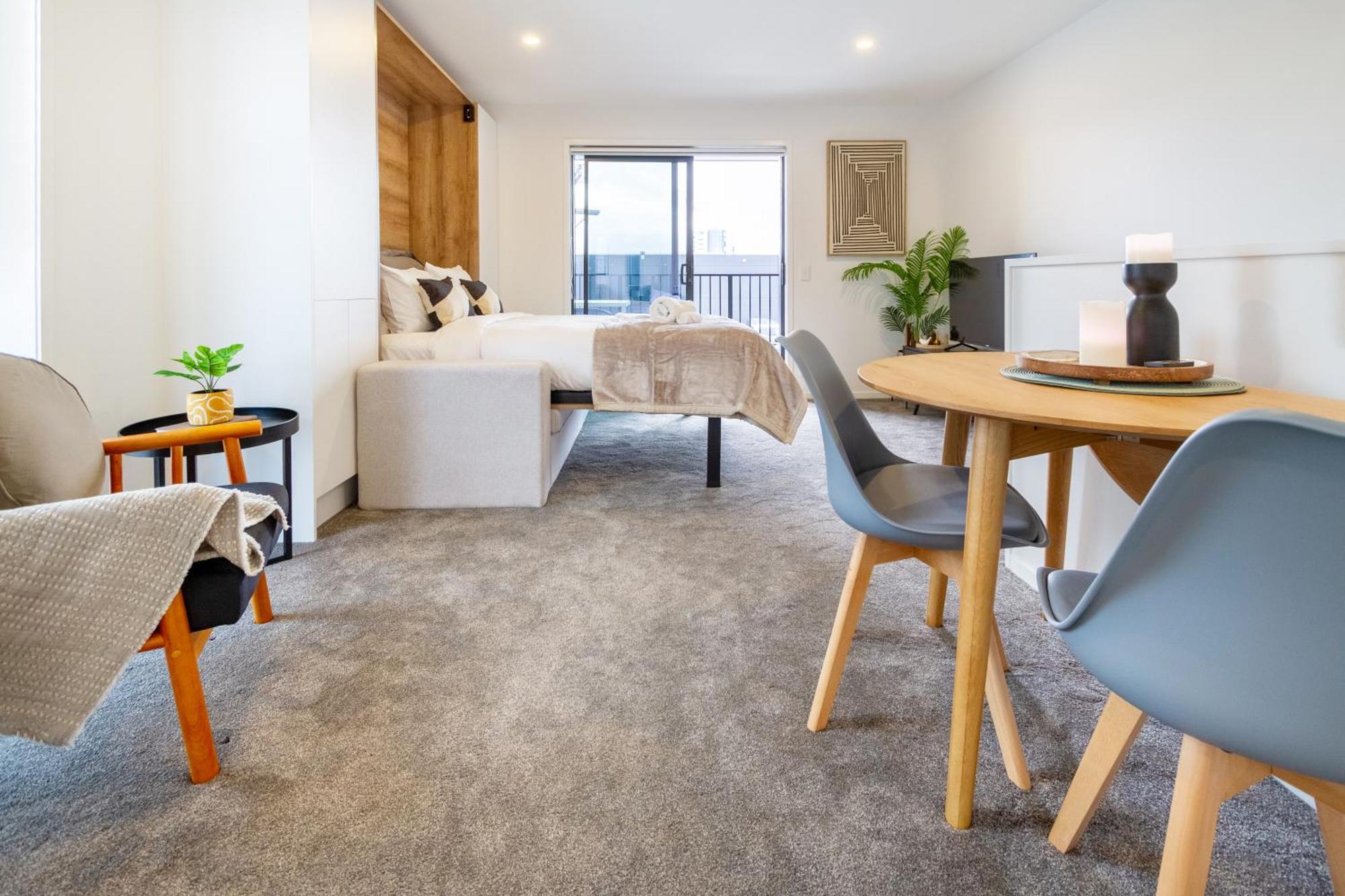 Luxurious Prime Location Centre *