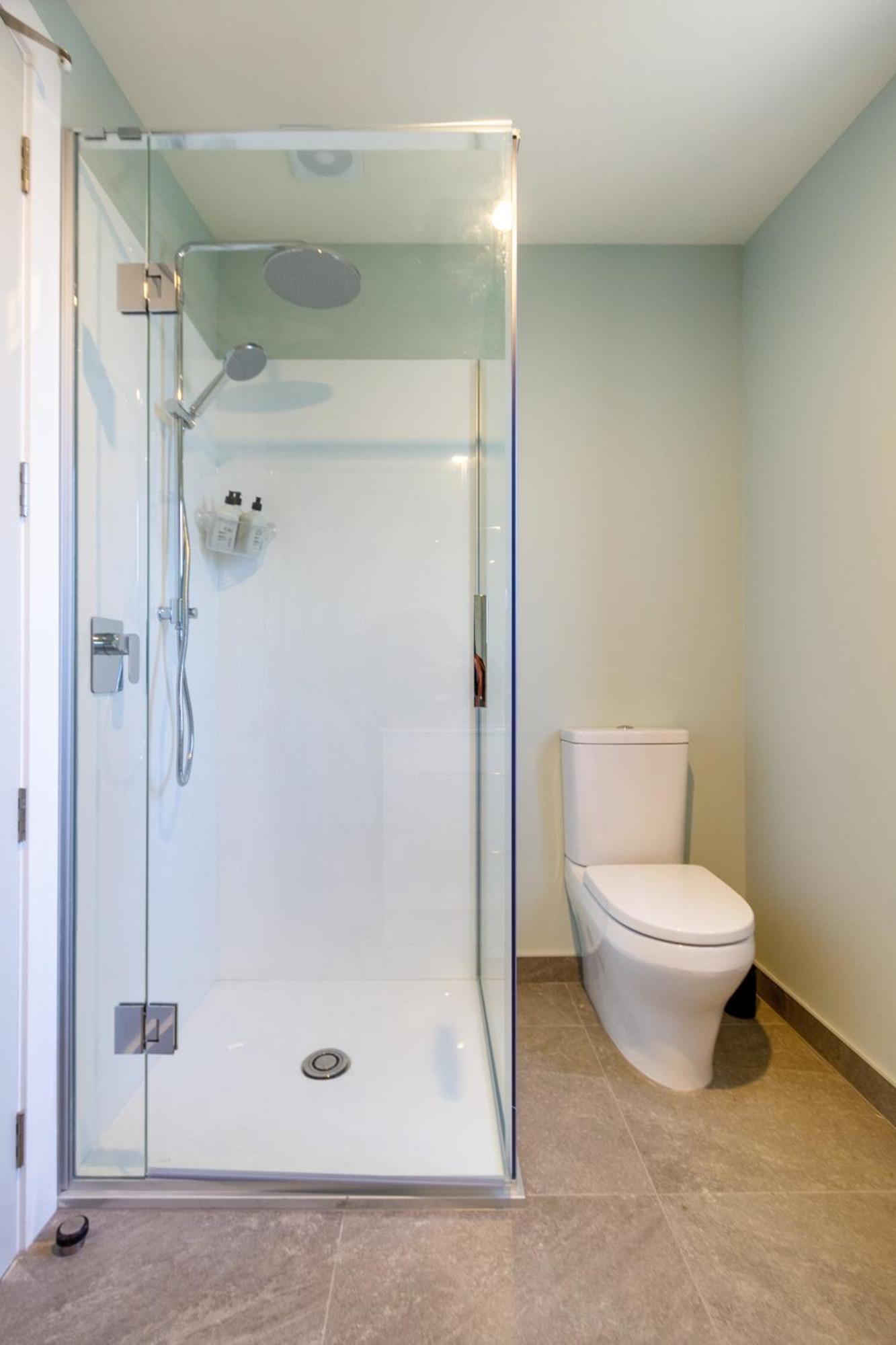 Charming 3 Bedroom Near Christchurch