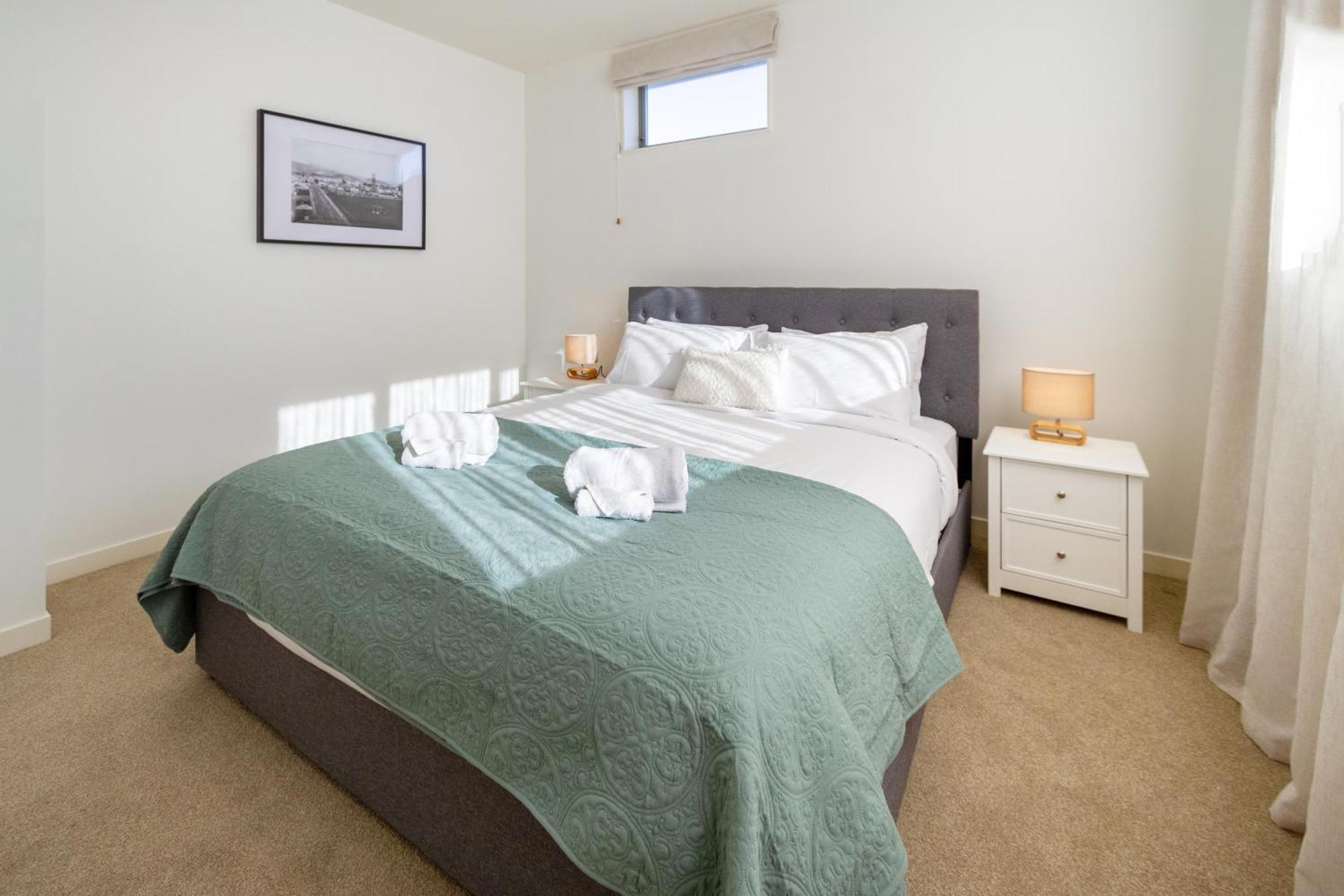 Charming 3 Bedroom Near Apartment Christchurch