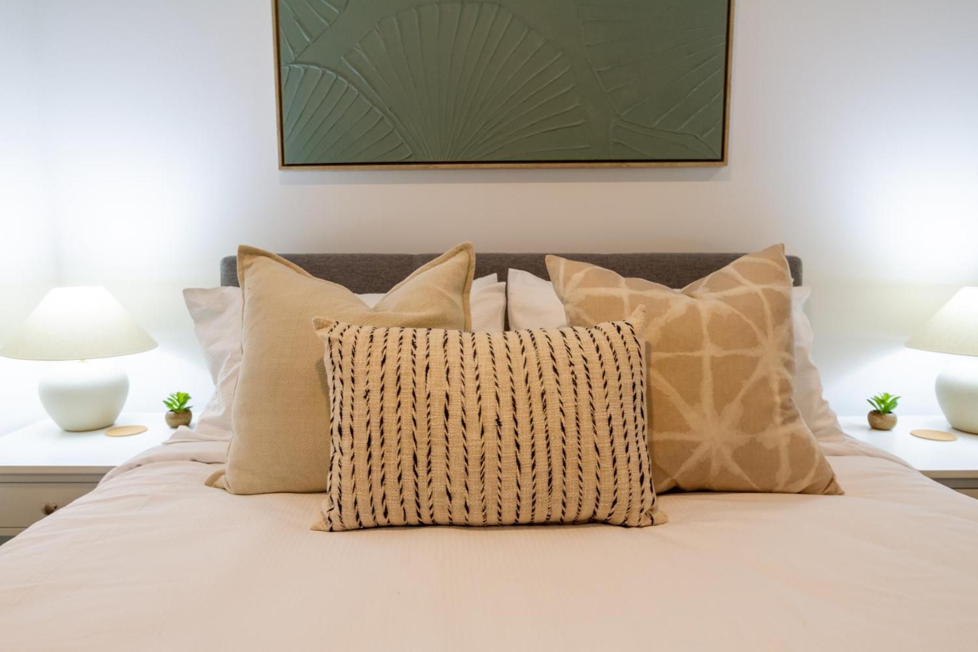 Ideal Location In - 2 Bed Views Apartment Christchurch