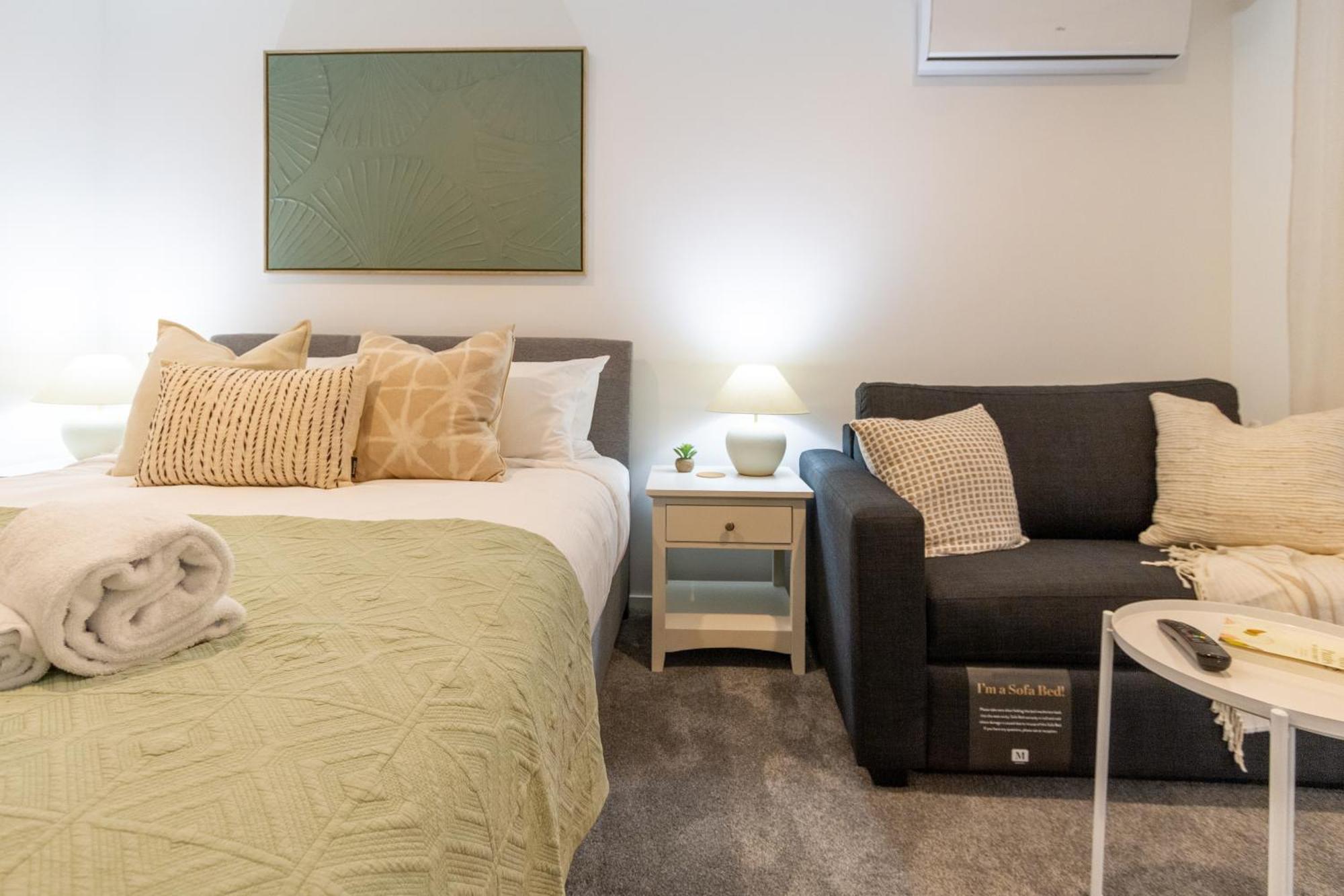 Ideal Location In - 2 Bed Views