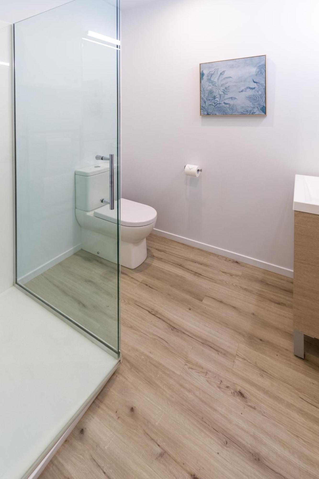 2br Townhouse With Free Carpark *