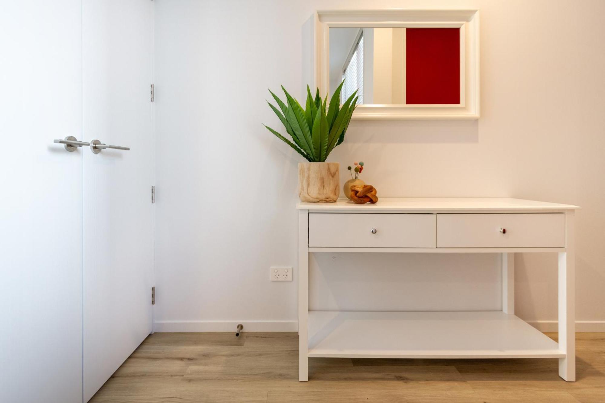 2br Townhouse With Free Carpark Christchurch