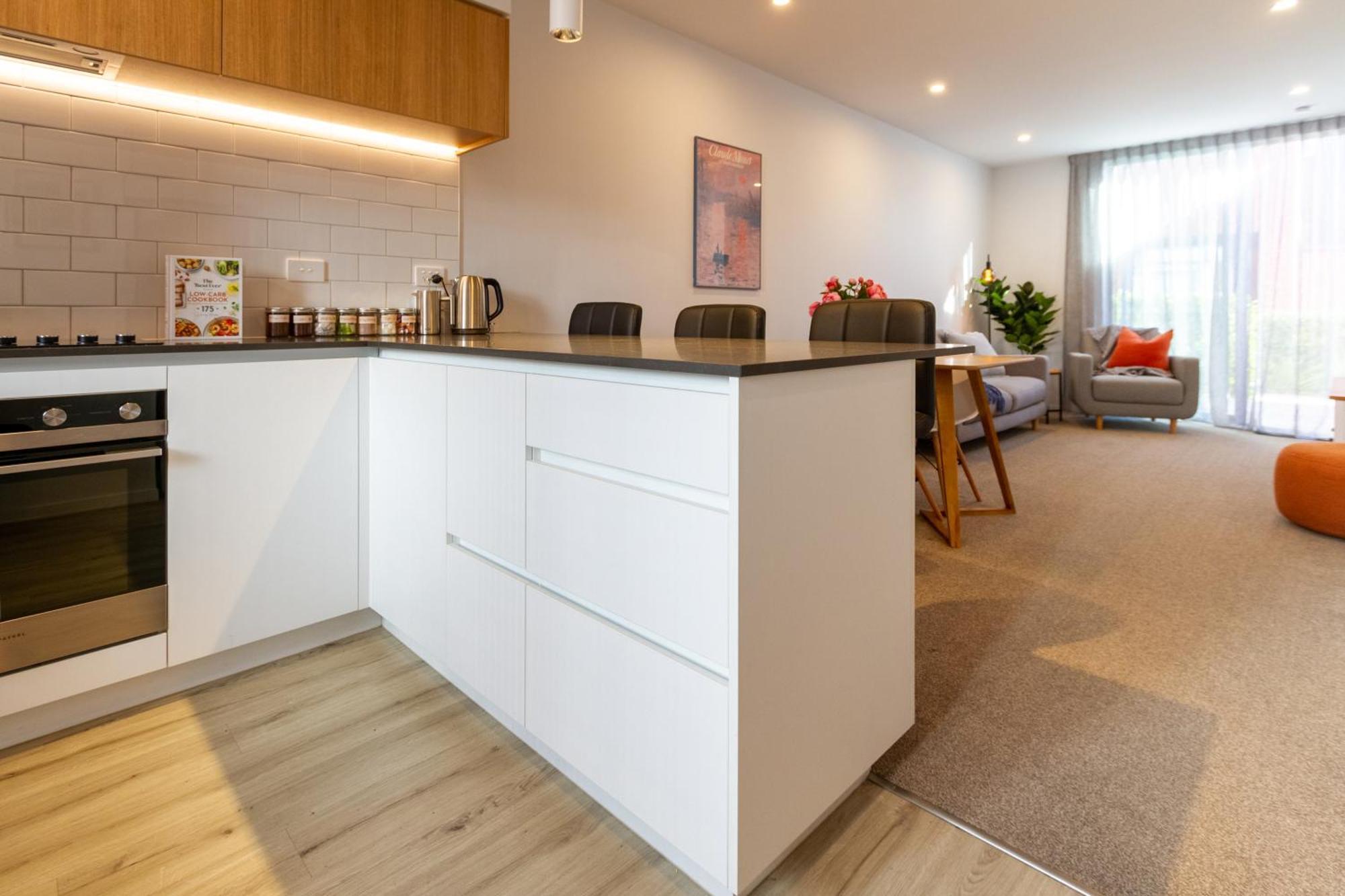 Apartment 2br Townhouse With Free Carpark