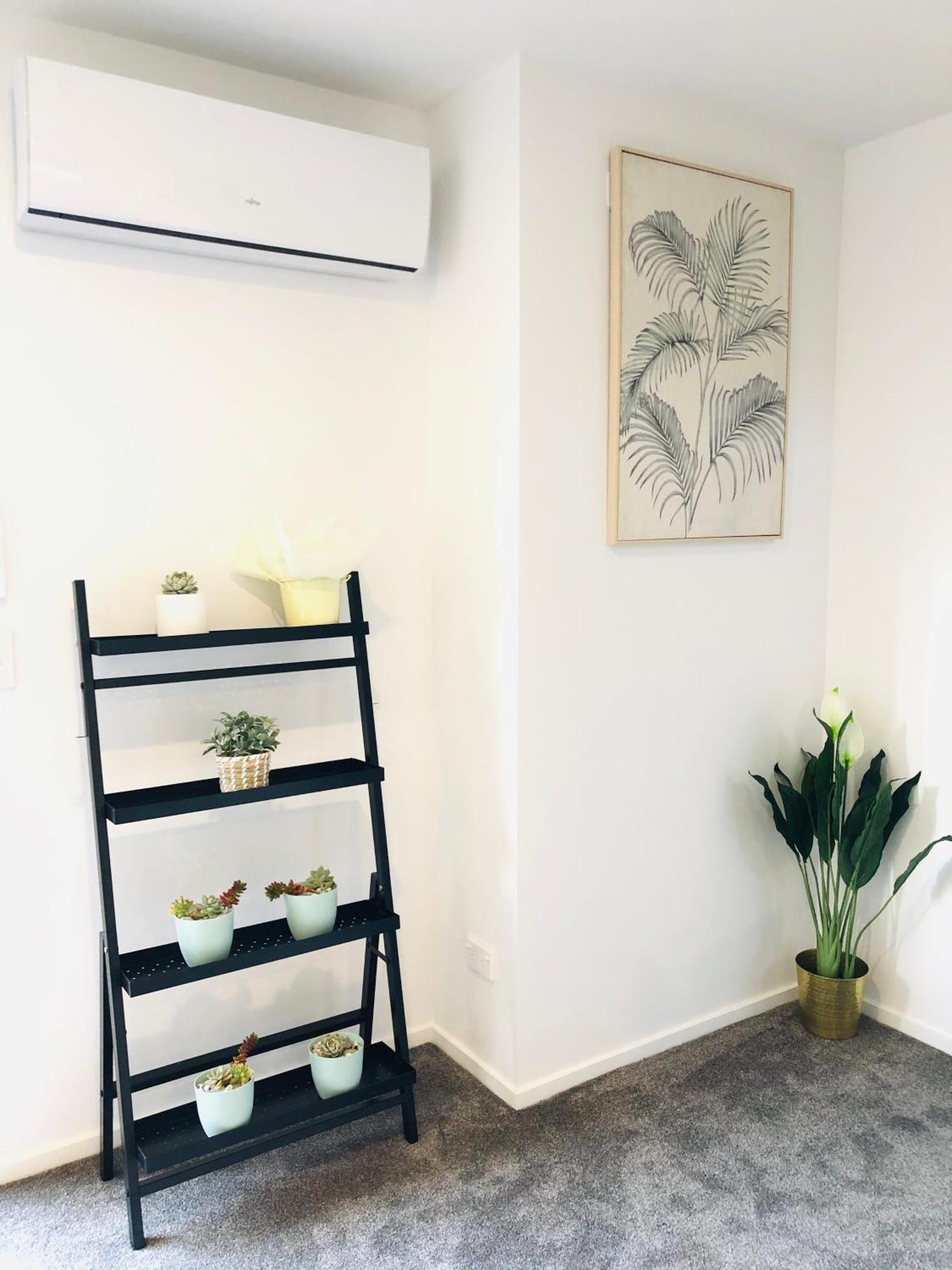 Arena,railway Station Townhouse With Free Car Park Apartment *