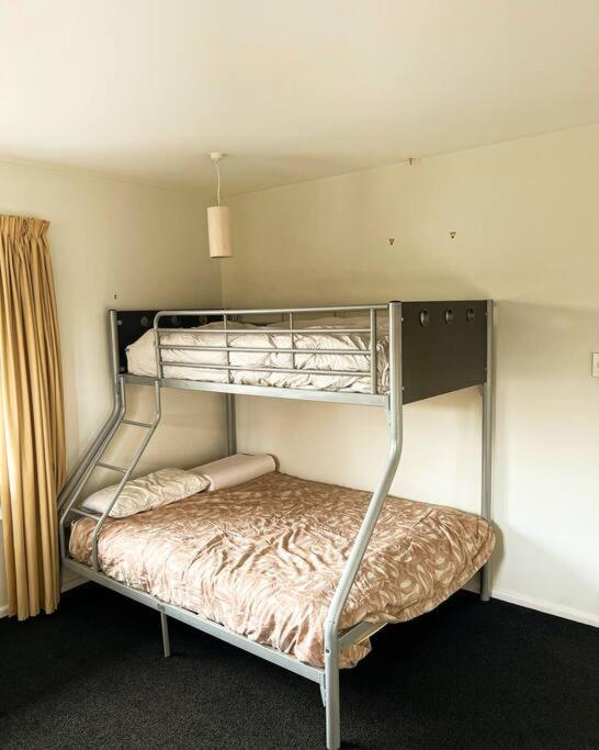 Lovely Relaxing Warm And Quiet 2 Bedroom House Holiday home Christchurch
