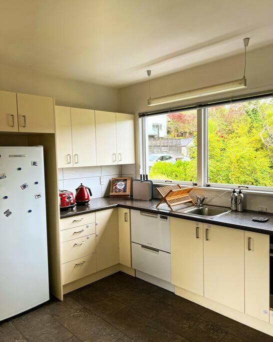 Lovely Relaxing Warm And Quiet 2 Bedroom House *