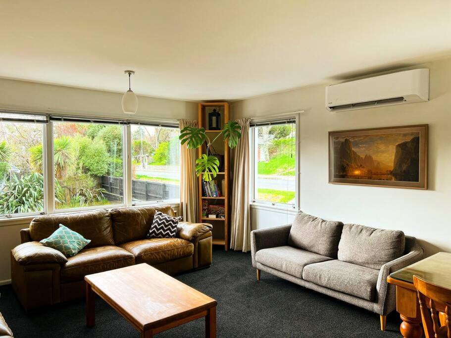 Holiday home Lovely Relaxing Warm And Quiet 2 Bedroom House *