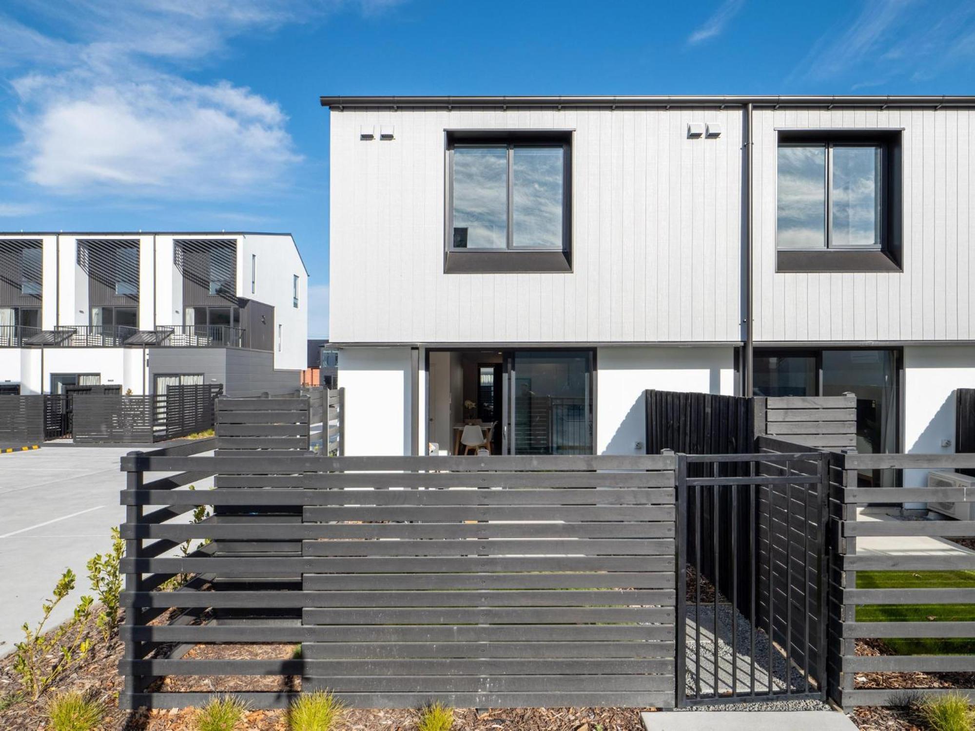Apartment Cbd 2 Bed 2 Bath With Free Parking