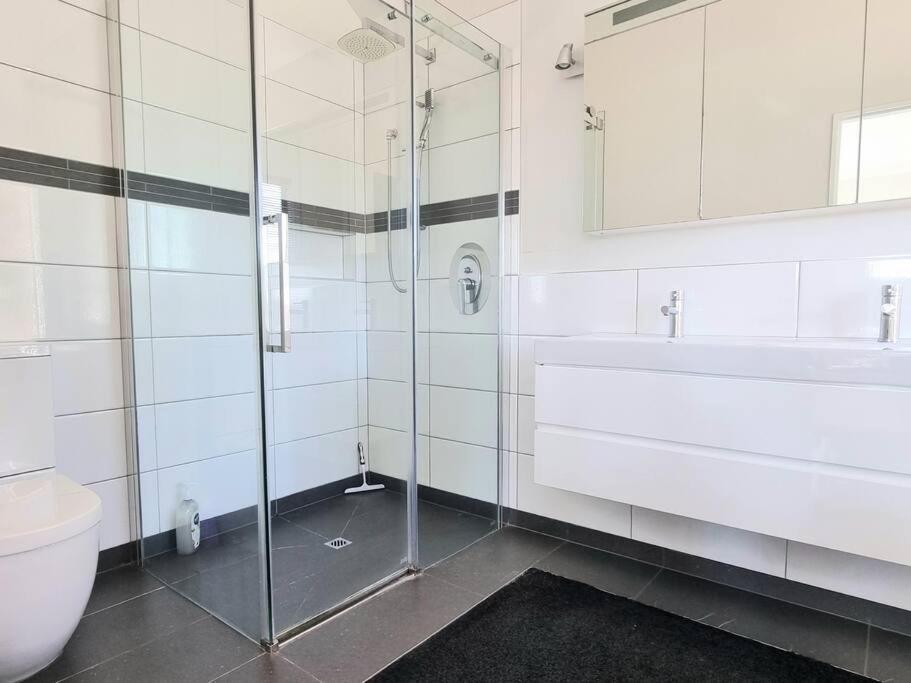 Holiday home 4brm Family House In Cashmere -sleeps 7