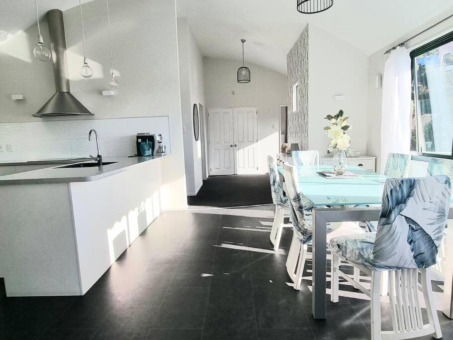 4brm Family House In Cashmere -sleeps 7 Holiday home *