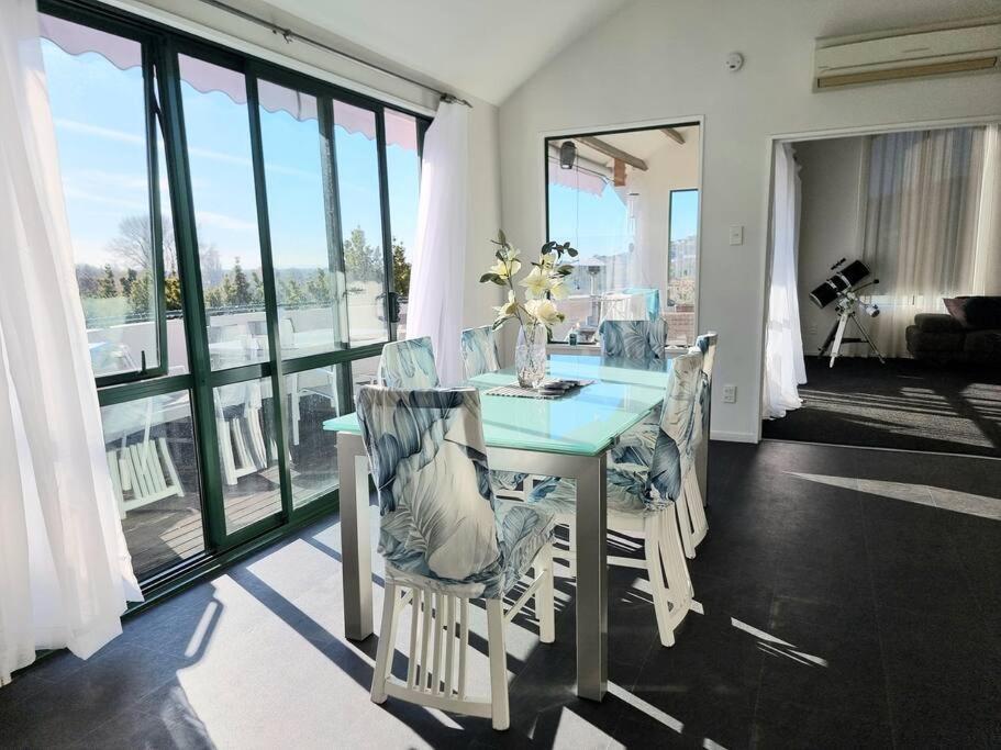 4brm Family House In Cashmere -sleeps 7 Holiday home Christchurch