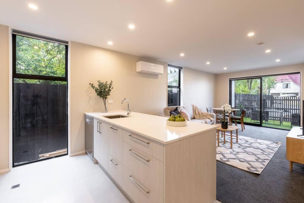Apartment Brand New & Townhouse Christchurch
