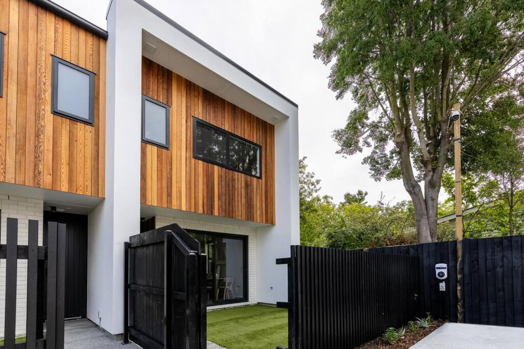 Apartment Brand New & Townhouse Christchurch