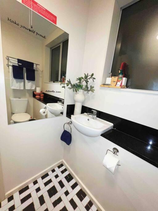 Cosy In City-up To 2 Beds