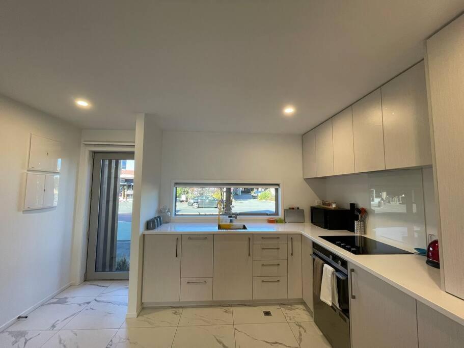 Cbd 2 Bedroom Parkside Living By Hagley With Free Parking Casa de férias