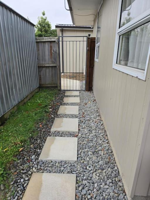 Chic Private 5 Mins From Airport And Shops Holiday home Christchurch