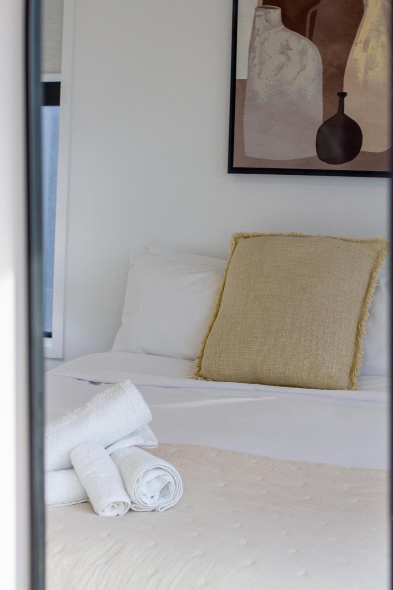 Serenity By The Sea: Coastal Escape1 Bed 1 Bath Apartment *