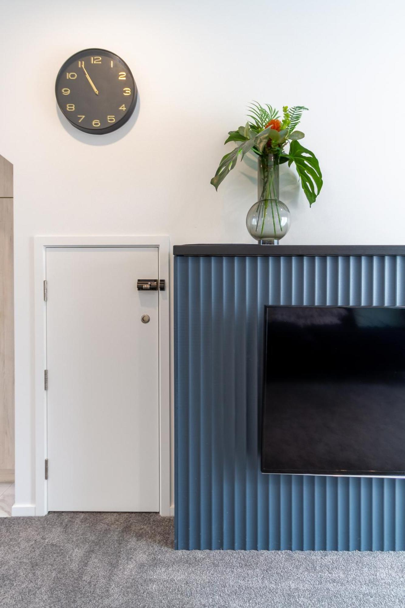 Serenity By The Sea: Coastal Escape1 Bed 1 Bath Christchurch