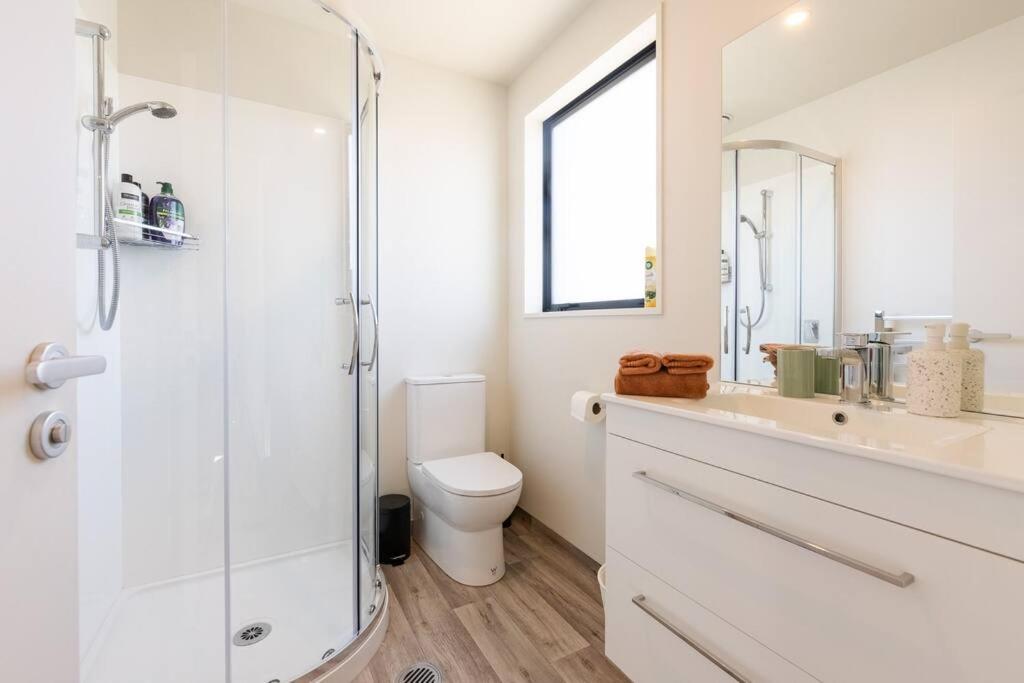 Brand New, Private & Townhouse Apartment Christchurch