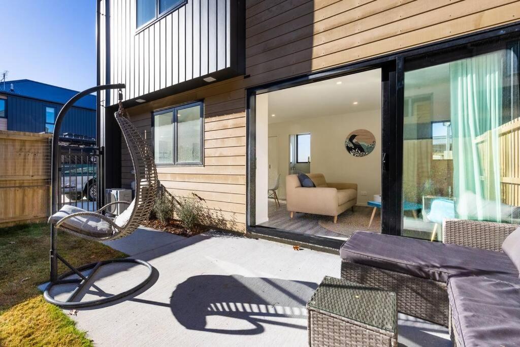 Brand New, Private & Townhouse