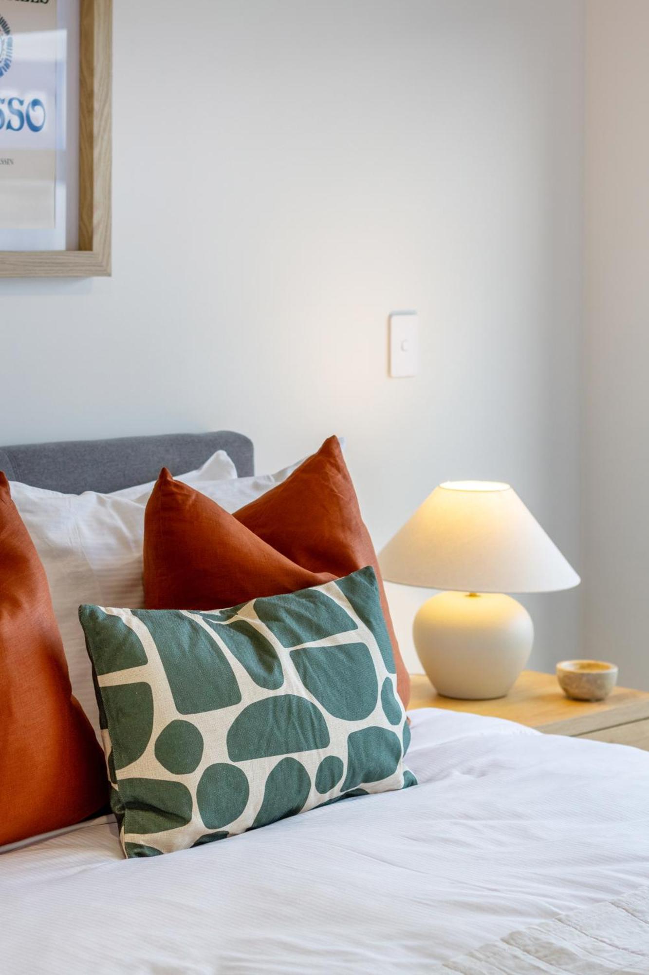 2 Bed, 2 Bath W Sofa Bed - Great Cafes Nearby Christchurch