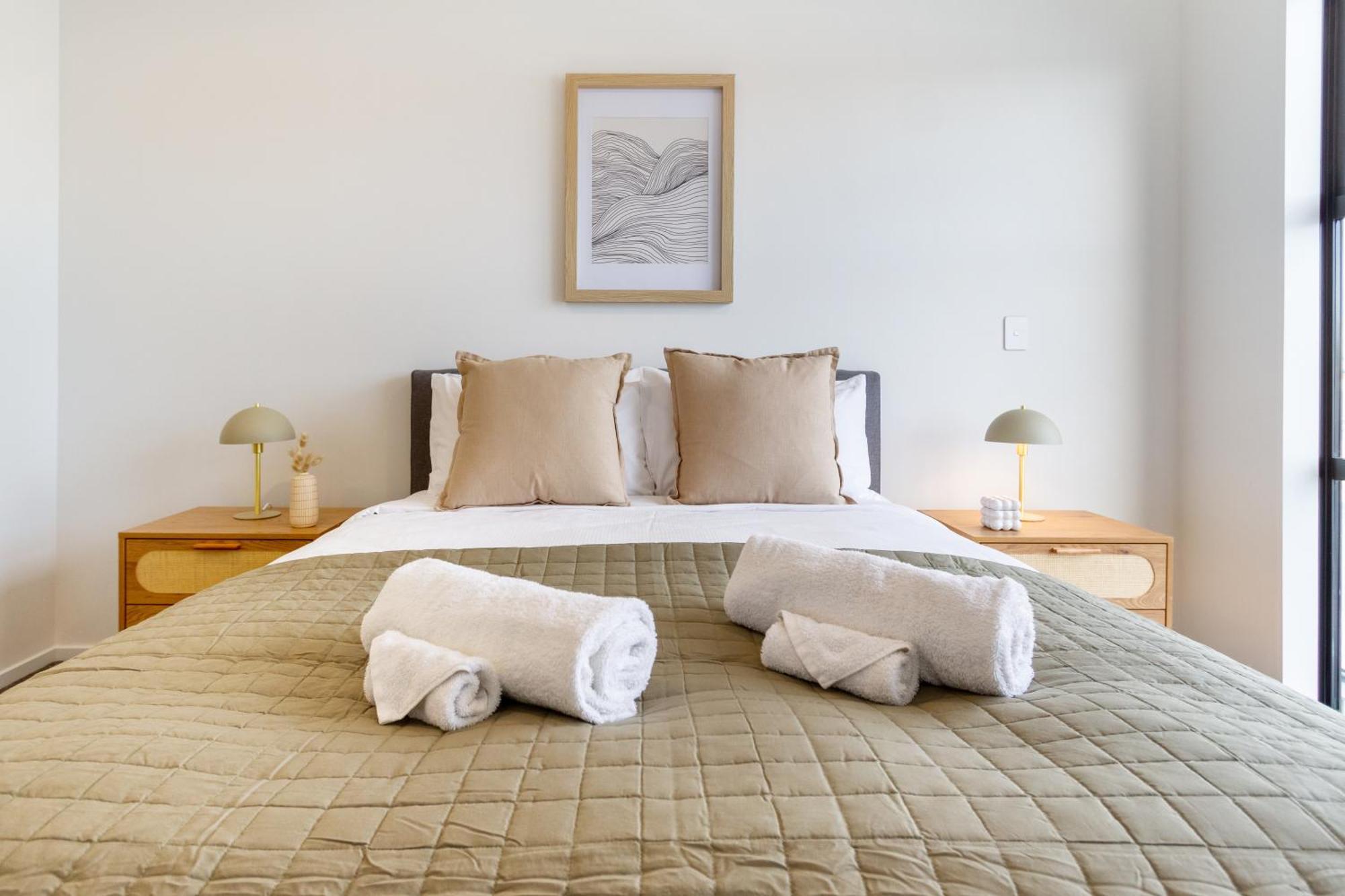 2 Bed, 2 Bath W Sofa Bed - Great Cafes Nearby * Christchurch