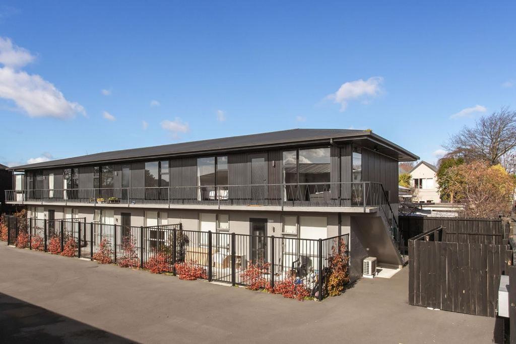 Honey For The Money Warm Sunny 10 Mins Cbd Apartment
