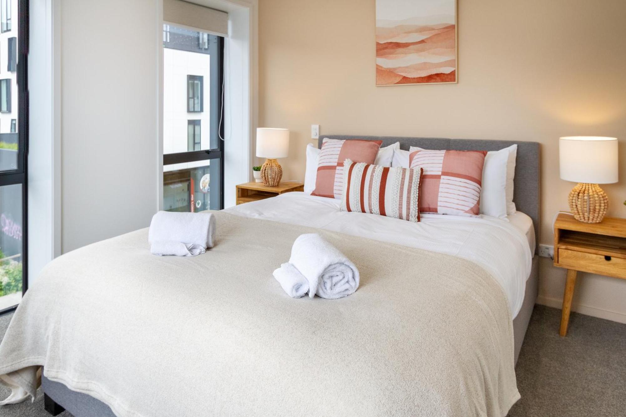 Modern Lifestyle: 2 Bedroom 1 Bath * Christchurch